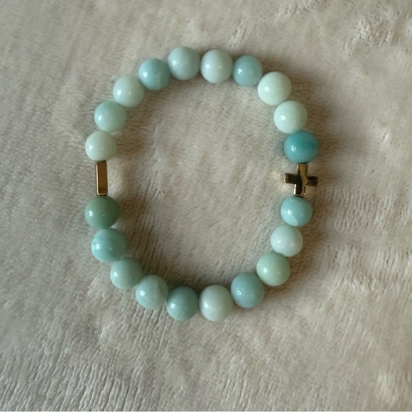 Elegant Beaded Bracelet with Cross Accent - Picture 1 of 5